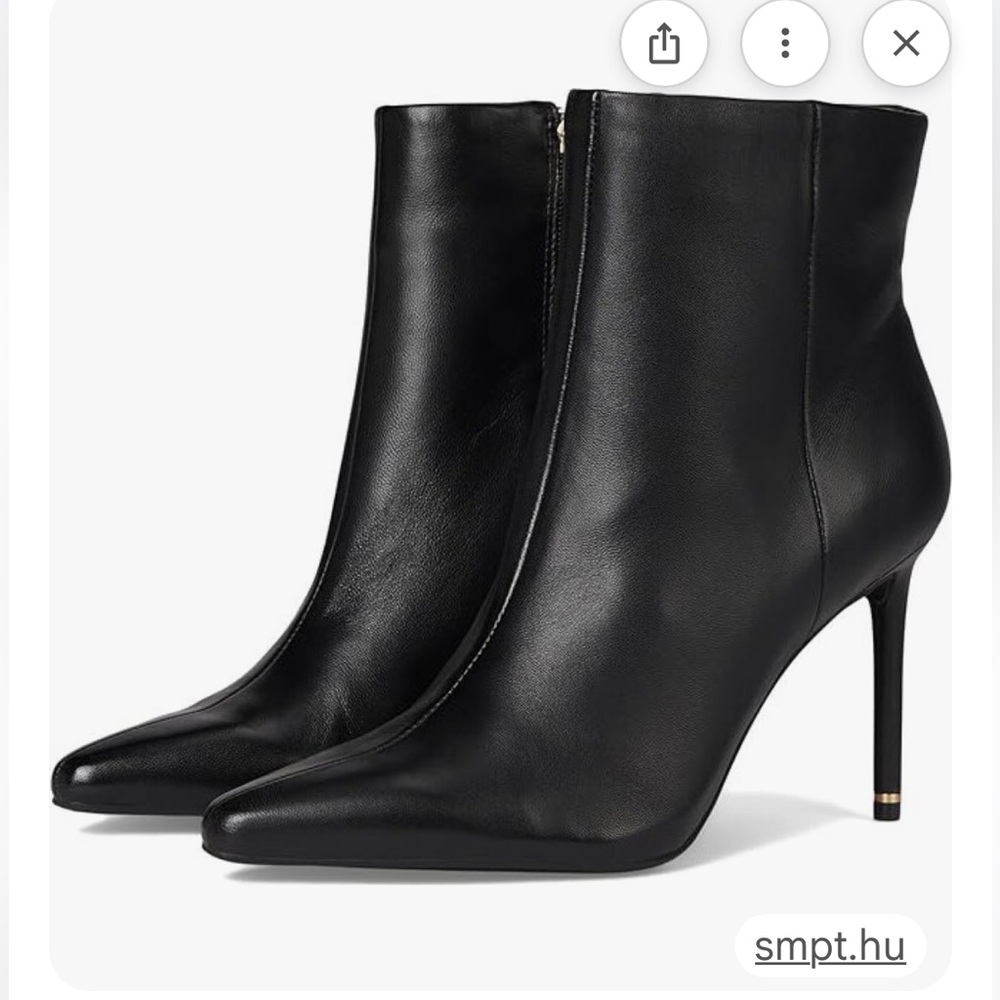Kenneth Cole Booty